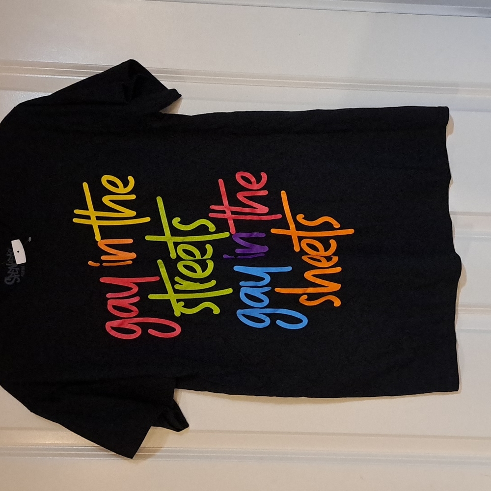 Spencer's Pride Graphic Tee NWT